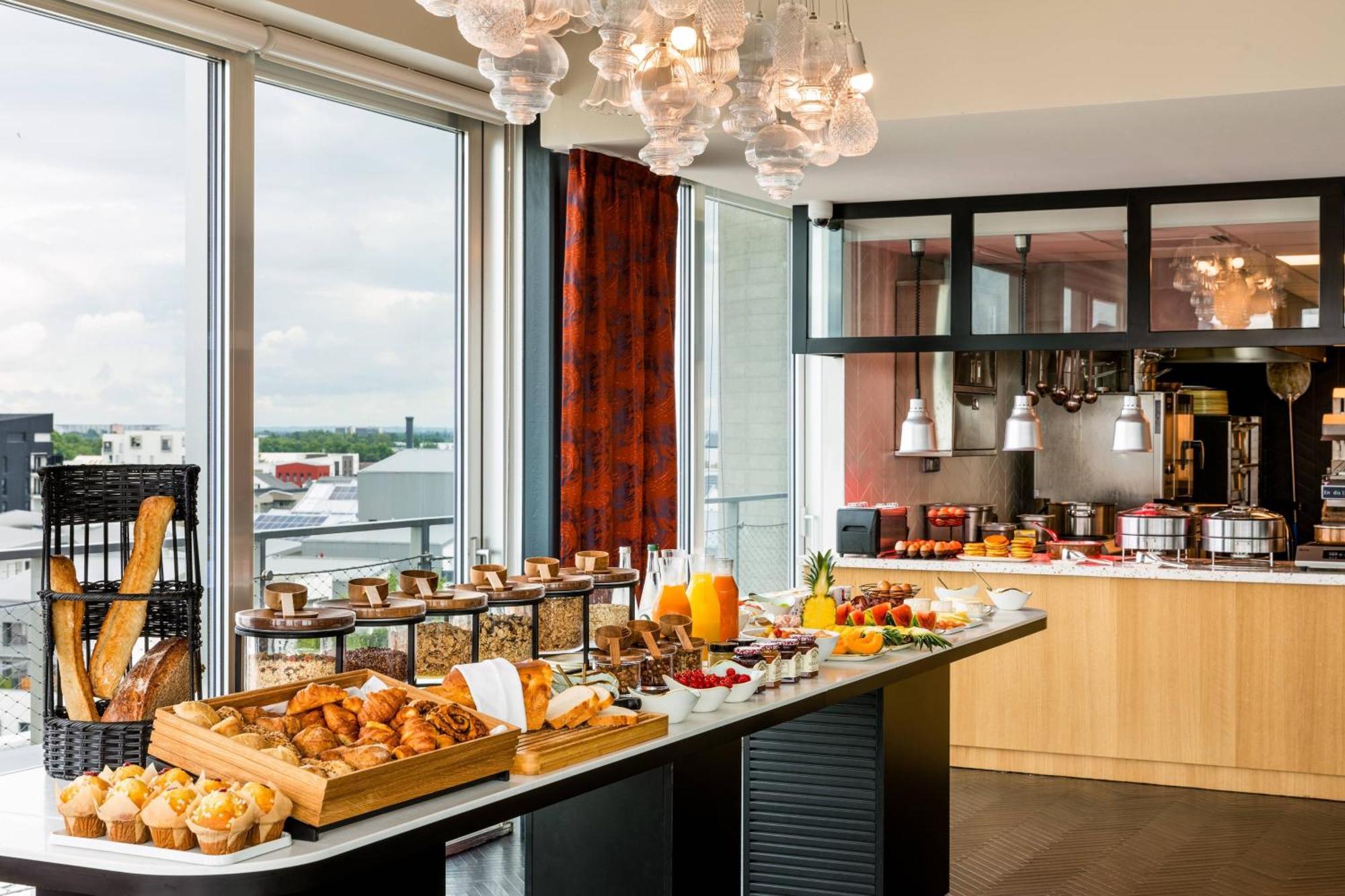 Renaissance Bordeaux Hotel Экстерьер фото